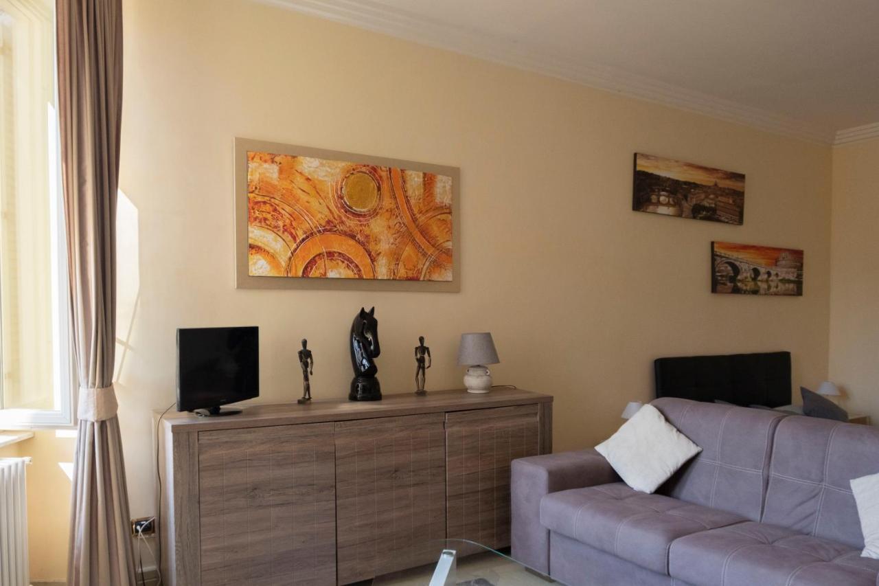 Tritone Apartment روما المظهر الخارجي الصورة