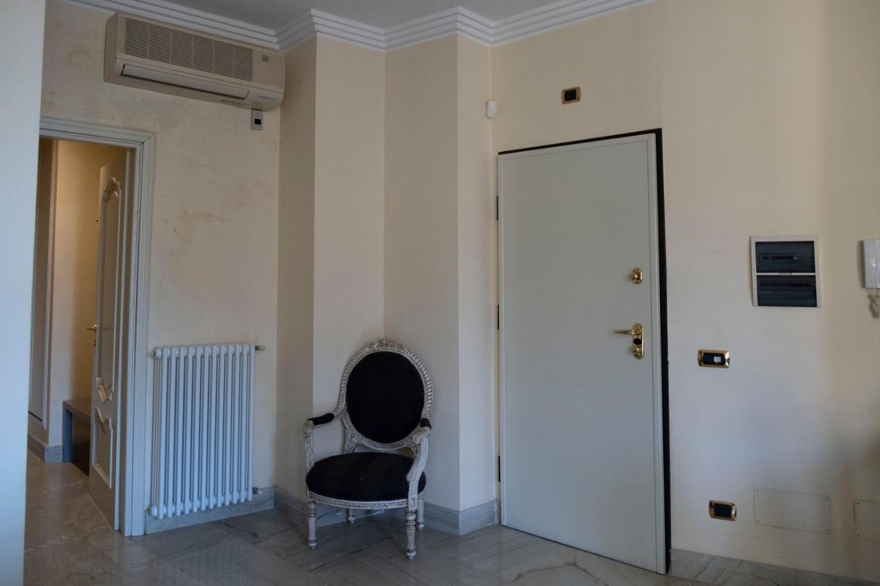 Tritone Apartment روما المظهر الخارجي الصورة